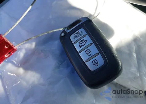 2015 Hyundai Sonata Hybrid Limited z USA, uszkodzony, nr VIN KMHEC4A44FA132201